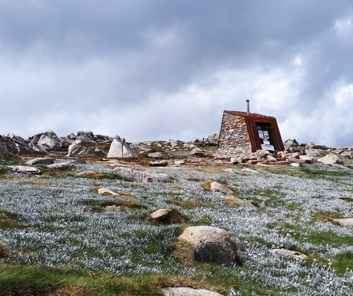 The new toilet at Seamans Hut 