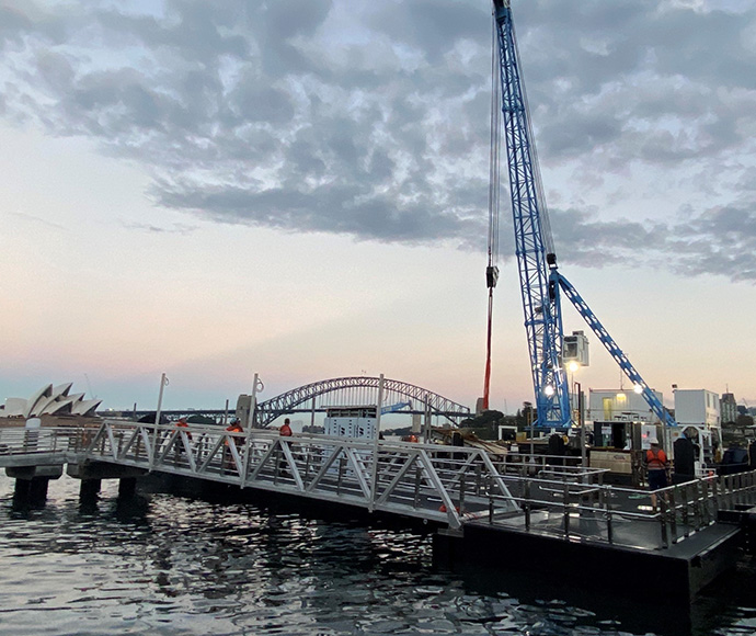 The new pontoon and gangway at Fort Denison was successfully installed on 29 April 2022